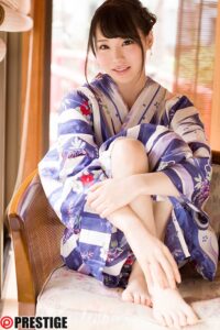 鈴村あいりと温泉でイチャラブ密着旅。浴衣姿とヒップラインがたまらない恋人気分AV